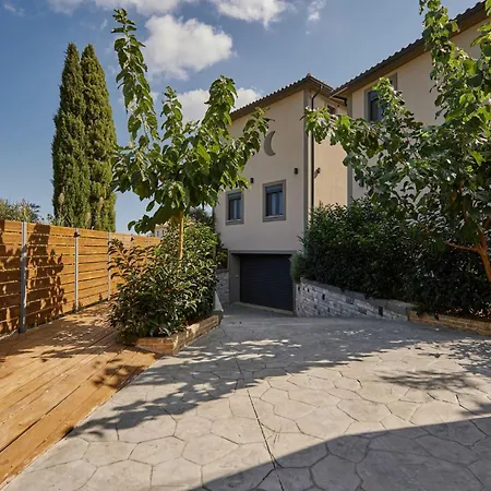 Azor - A Hidden Gem In Countryside Villa Mouzákion