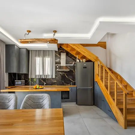 Azor Luxury I *