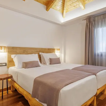 Villa Azor - A Hidden Gem In Countryside Mouzákion