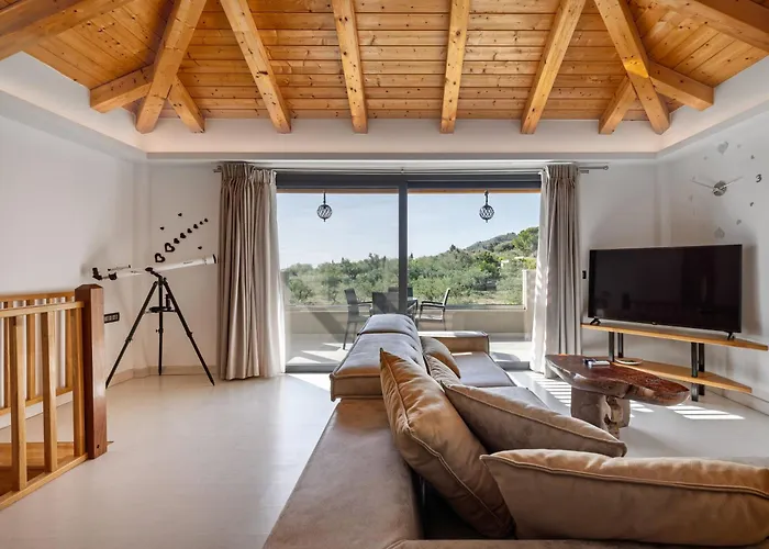 Azor - A Hidden Gem In Countryside Mouzákion